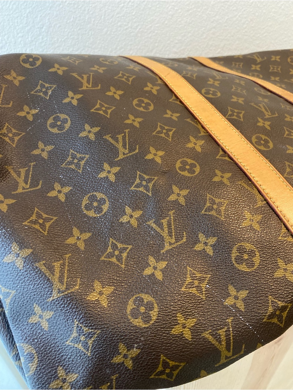 Louis Vuitton Monogram Canvas Keepall 55, Strap and key/padlock - Picture 6 of 8